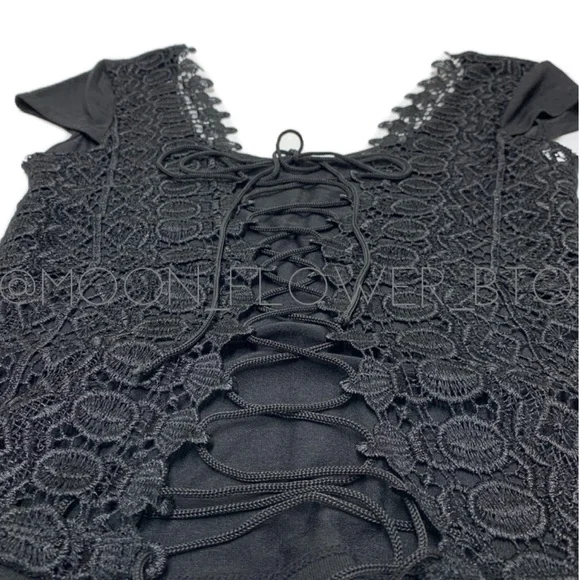 🔴SALE 3/$20🔴 High Demand Women's Knit Jersey Lace-up Back Tee - Picture 6 of 12